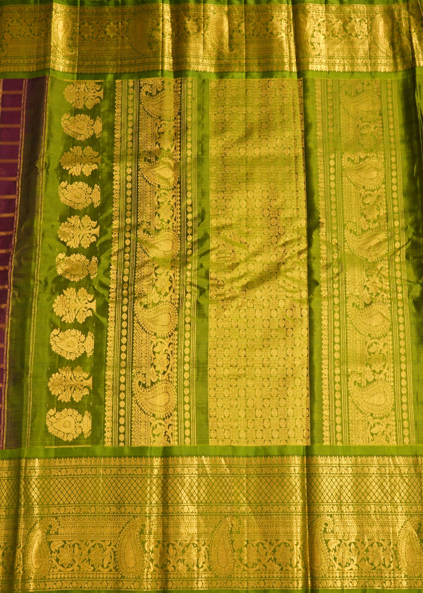 Wine Gadwal All Over Checks Zari Buti Big Zari Border Pure Silk Handloom Saree