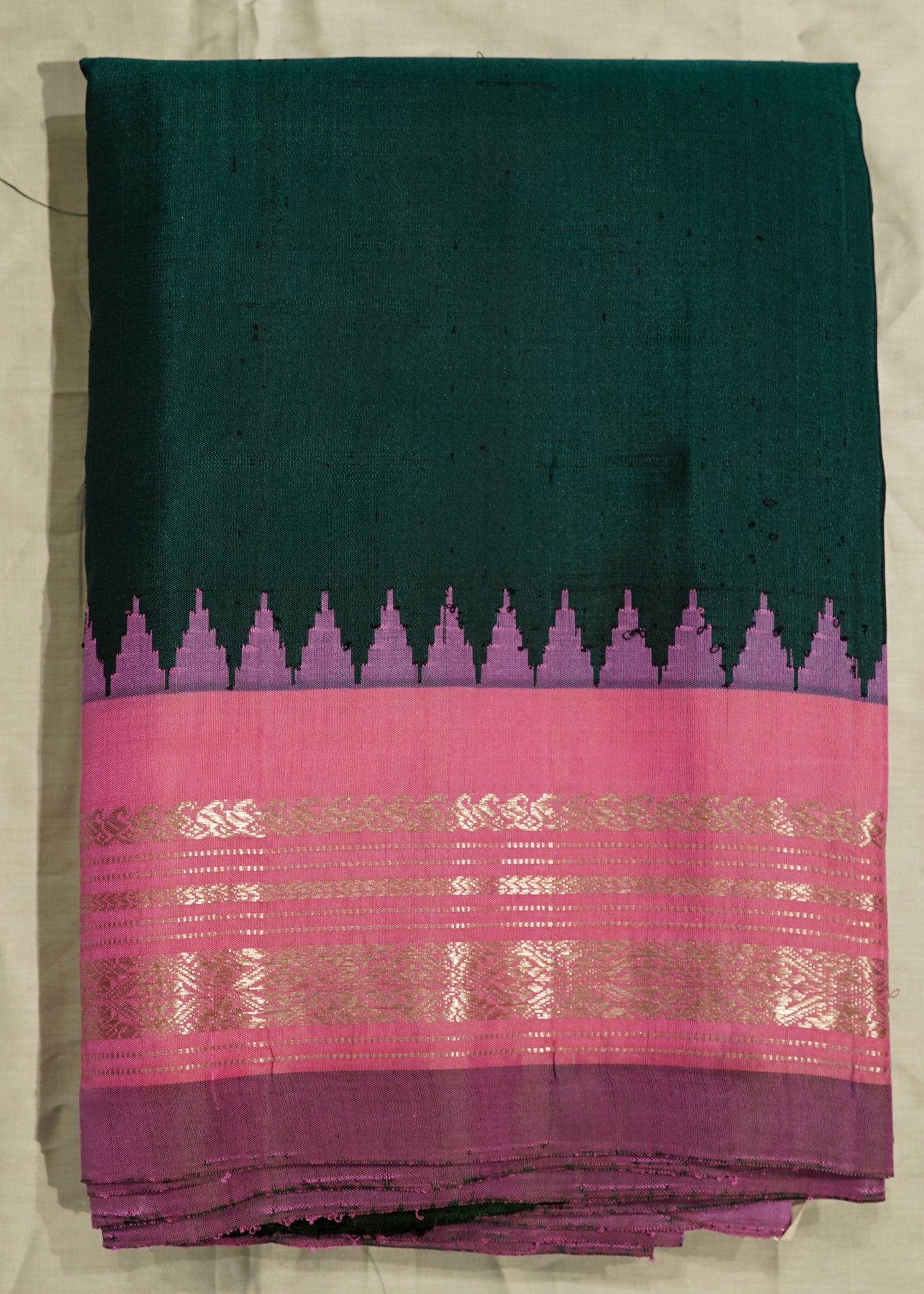 Peacock Green Gadwal Plain Pure Silk Handloom Saree