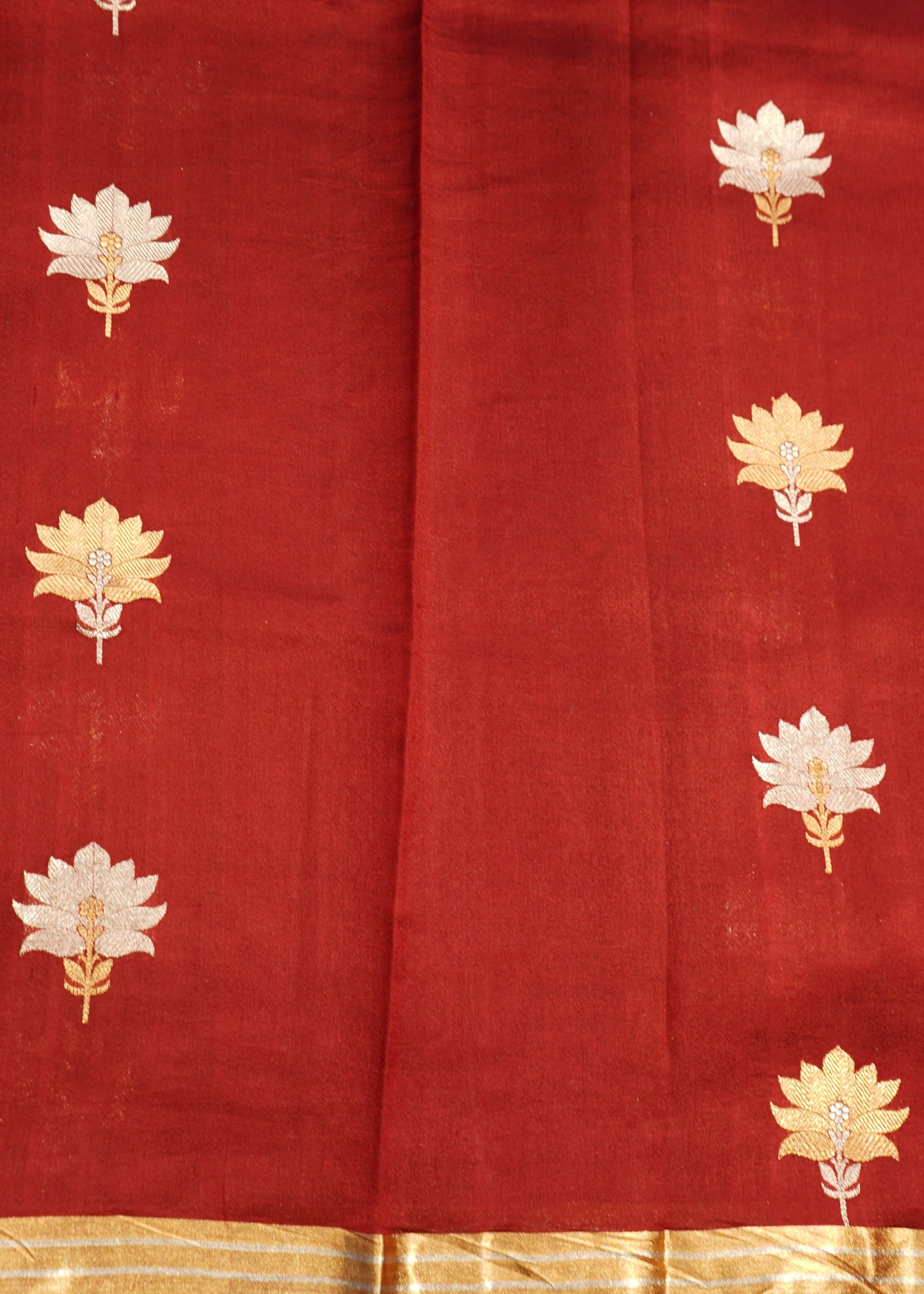 Maroon Banaras Iktara Katan Zari Buti Zari Border Pure Silk Handloom Saree