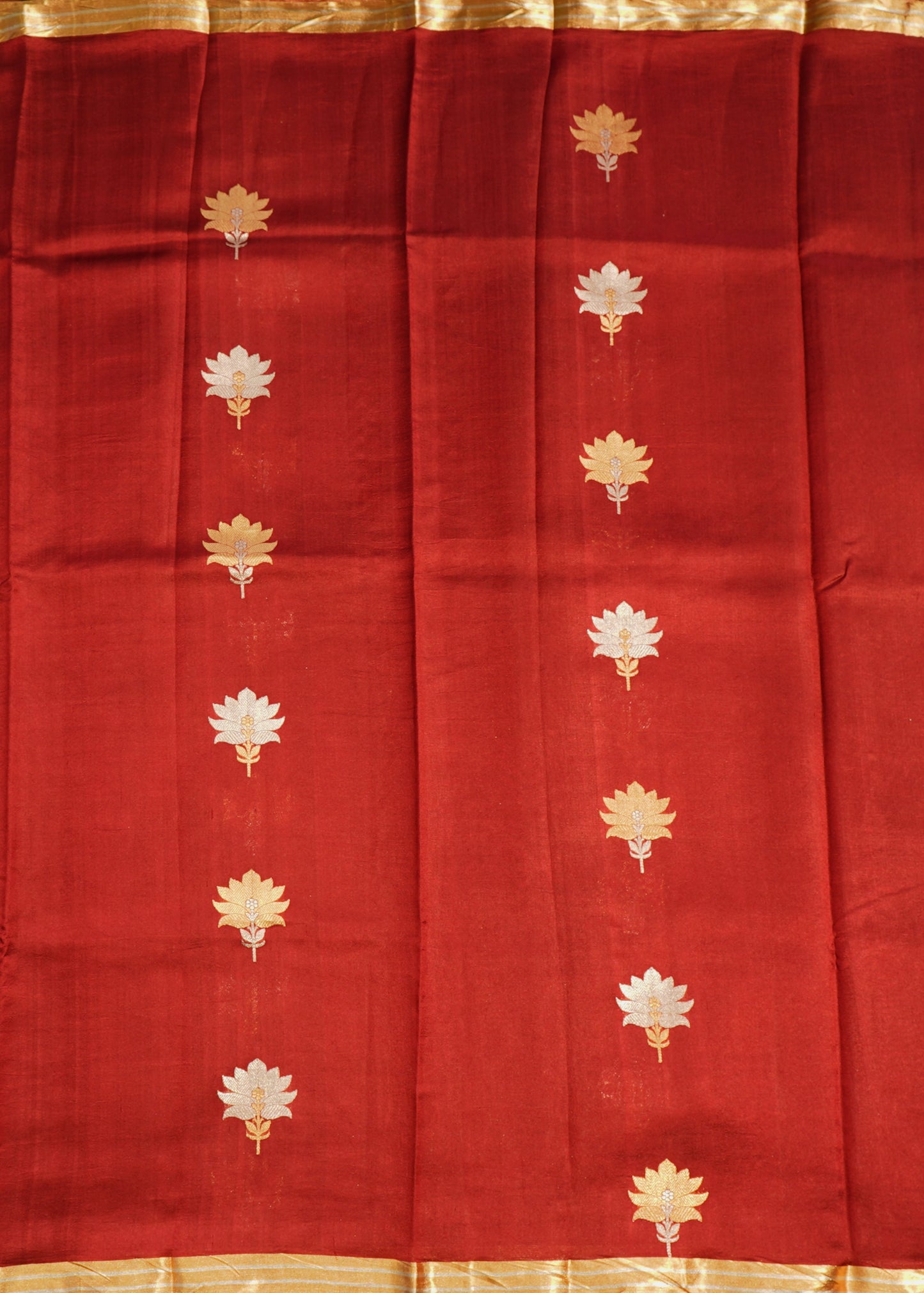 Maroon Banaras Iktara Katan Zari Buti Zari Border Pure Silk Handloom Saree