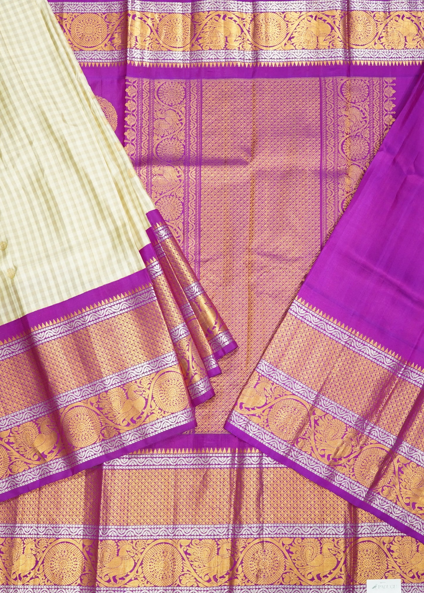 Gadwal Checks Big Zari Border Pure Silk Saree