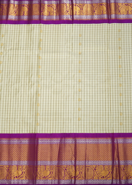 Gadwal Checks Big Zari Border Pure Silk Saree