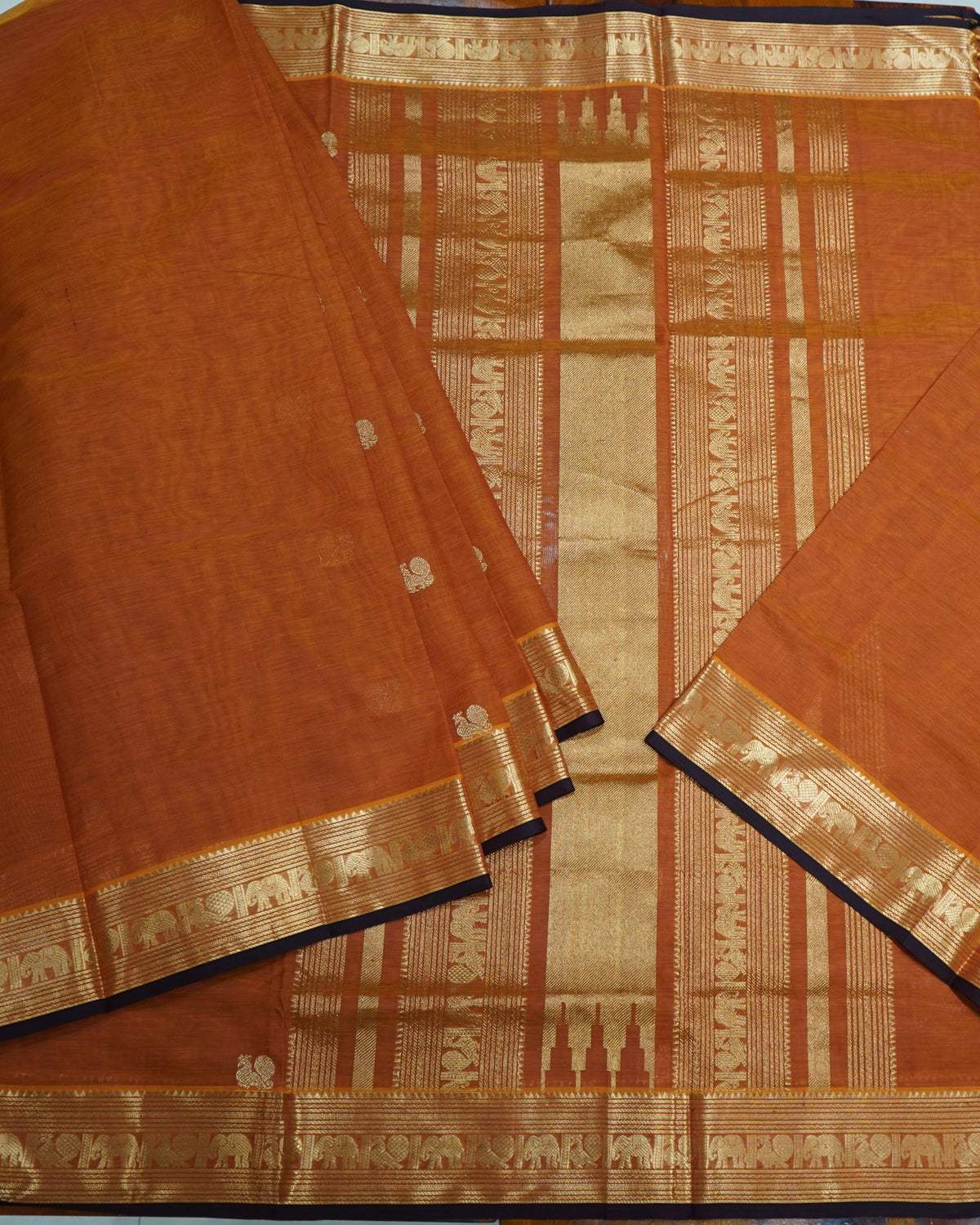 Gold Pure Handloom Kanchi Silk Cotton Saree with Zari Border