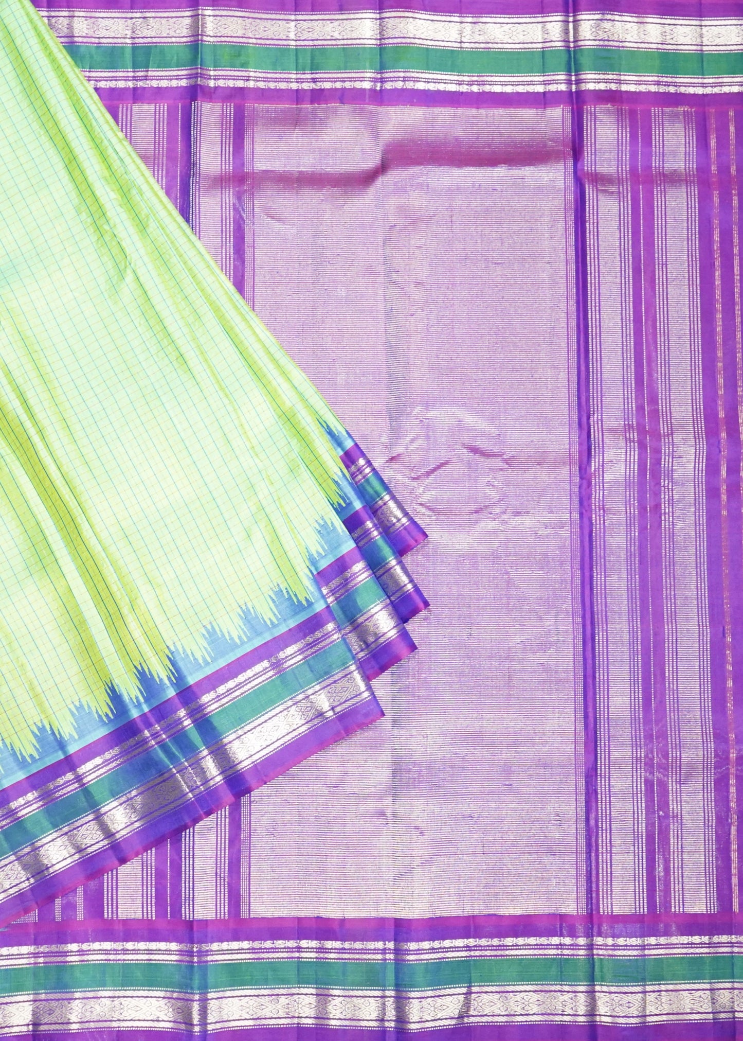 Green Gadwal Zari Buti Pure Silk Saree